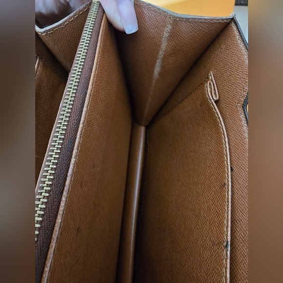 Louis Vuitton Monogram Concord Women's Handbag - Picture 12 of 17